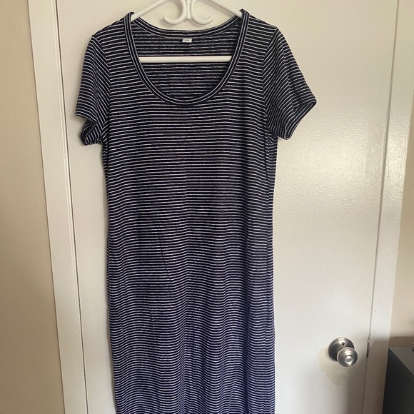 Maxi blue and white striped dress - Picture 1 of 2
